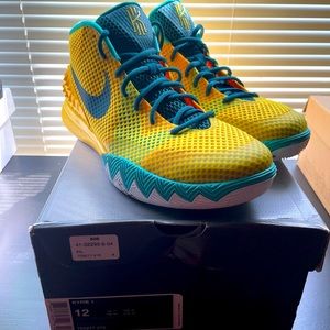 Nike Kyrie 1 Letterman, size 12